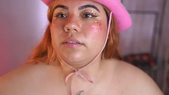 Samanta_Bigboos live XXX chat