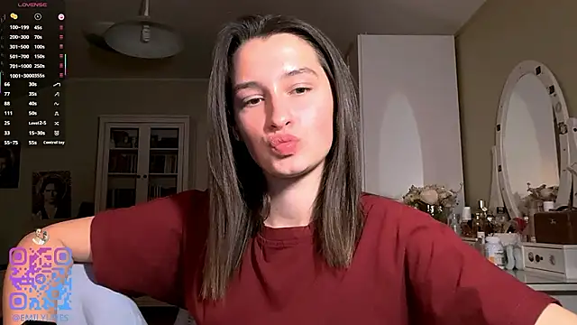 DarlineBrustera – Naživo XXX chat