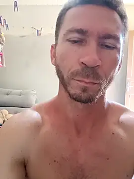 RobertoLuiz84 élő XXX-chatje