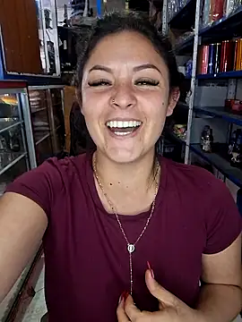 Niidia লাইভ XXX চ্যাট