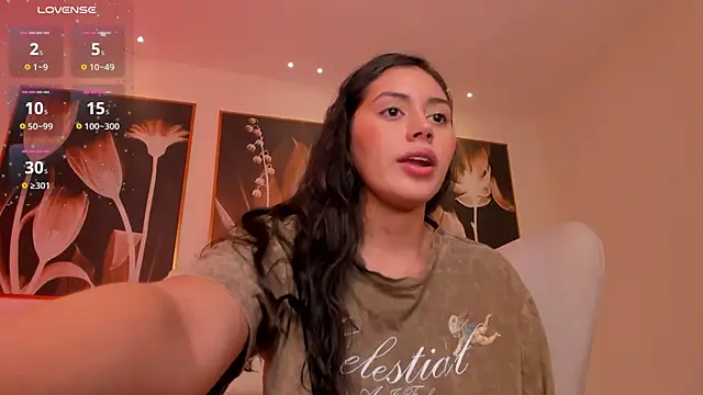 AmbarJames_のライブXXXチャット