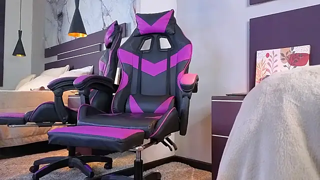 Онлайн чат XXX eviegothel_