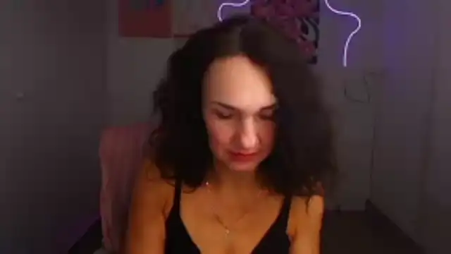 Rosie_Rosee – Naživo XXX chat