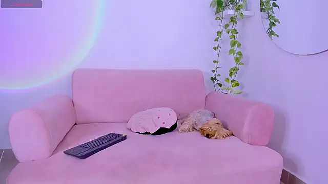 XXX chat uživo modela Catbaby888_