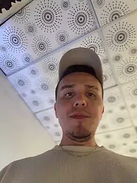 adam-rivera 라이브 XXX 채팅