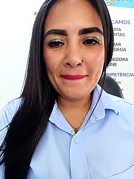 MAYE__13 লাইভ XXX চ্যাট