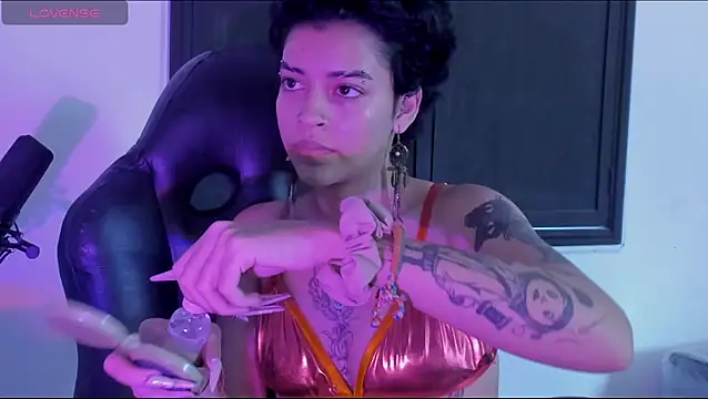 Anny_Kiitty: απευθείας συνομιλία ΧΧΧ