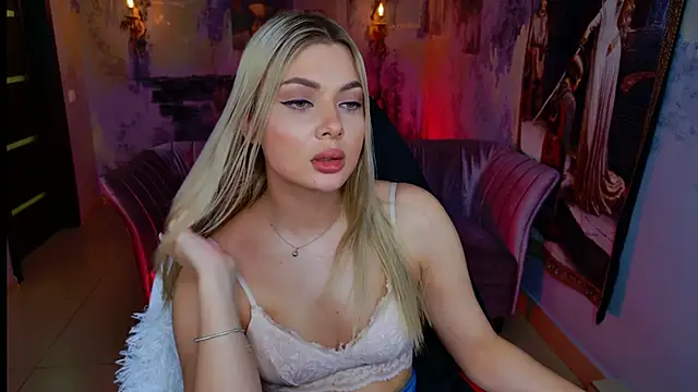 HyileyClark 即時 XXX 聊天