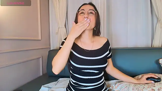 Chat XXX Live Dorothy_valerisse