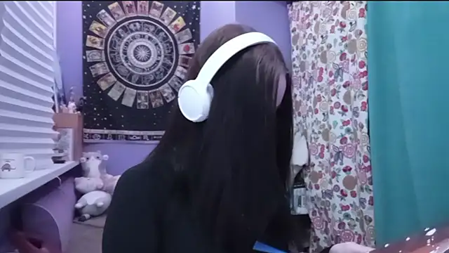 OneMomentPunch: онлайн-секс-чат