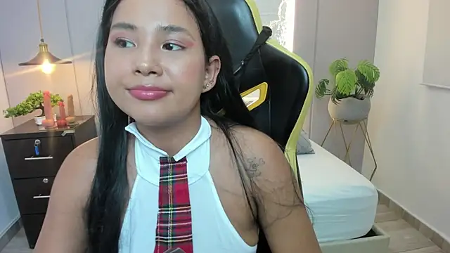 isabella_florez 即時 XXX 聊天