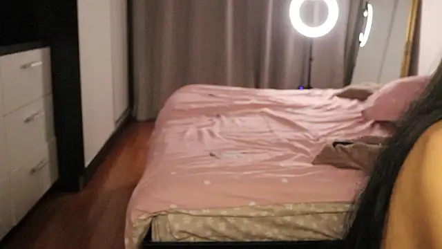 IvyKaelani 现场XXX聊天