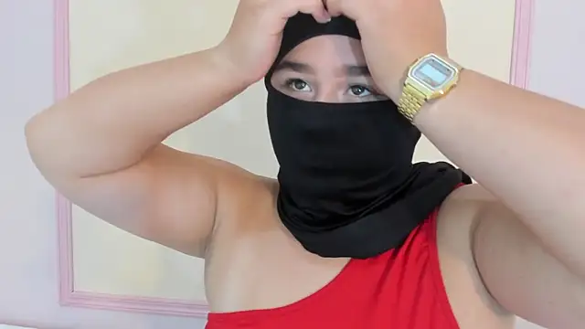 XXX chat uživo modela _zharaa