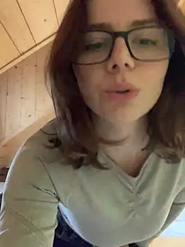 VelvetChloe 现场XXX聊天