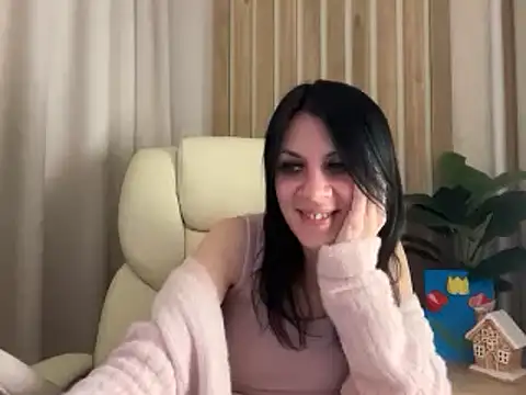 Czat XXX na żywo – InjaAtHome