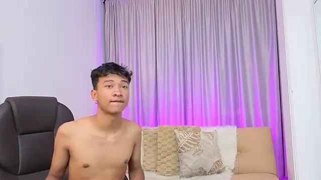 Chat +18 de Richard_Price ao vivo