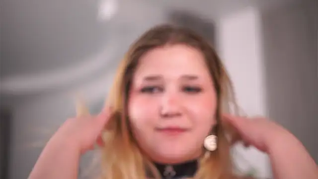 KenaYodis Chat XXX live