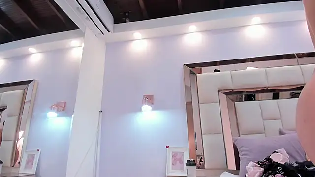 XXX chat uživo modela charolnox