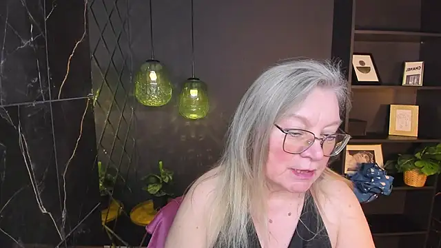 NataliMellow's Live XXX Chat