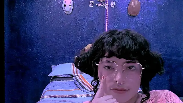 NinaYellow's Live XXX Chat