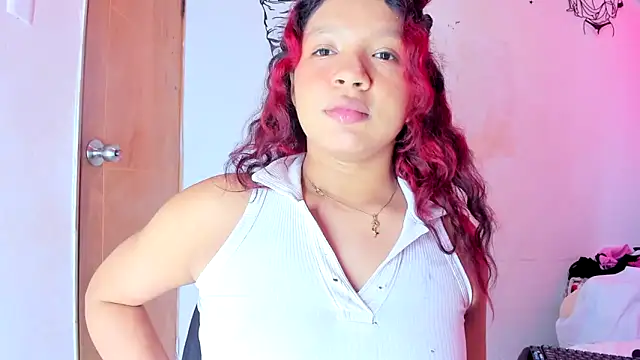 Emily_Coper18: онлайн-секс-чат