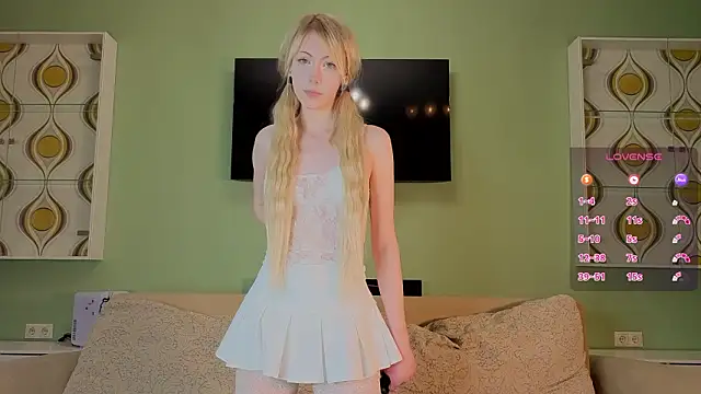 UWU_flower Adlı Modelin Canlı XXX Sohbeti