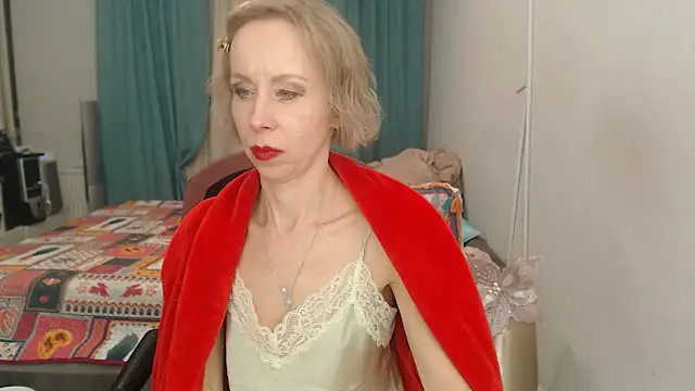 LuxuryNika – Live XXX-chat