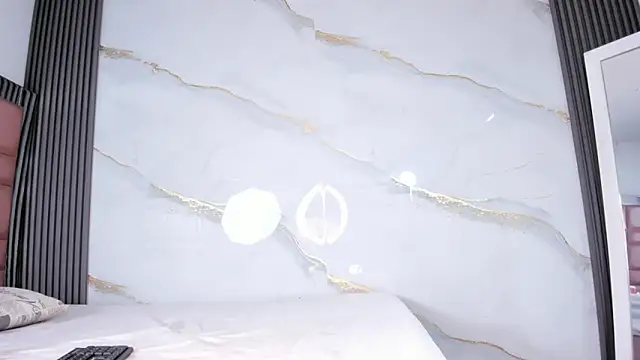 MaddieStark's Live XXX Chat