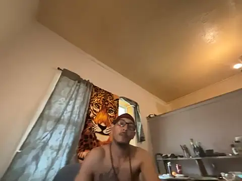 ThrowedWorldWide 现场XXX聊天