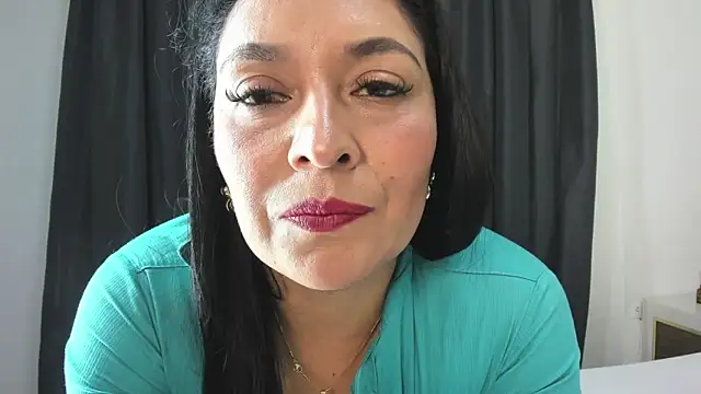 CatleyaSmith live XXX chat