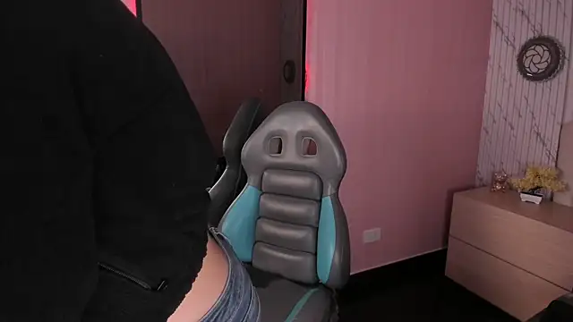 Chatroom XXX en direct de DAKOTA_SAKURA