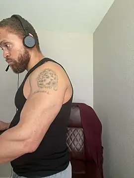 Fathero1time 现场XXX聊天