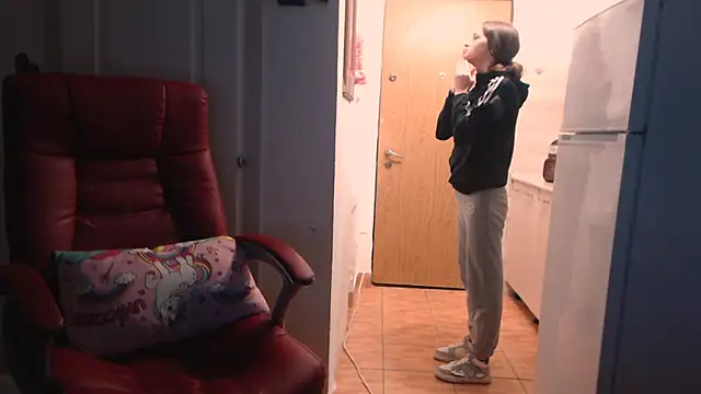 simyhvn 라이브 XXX 채팅