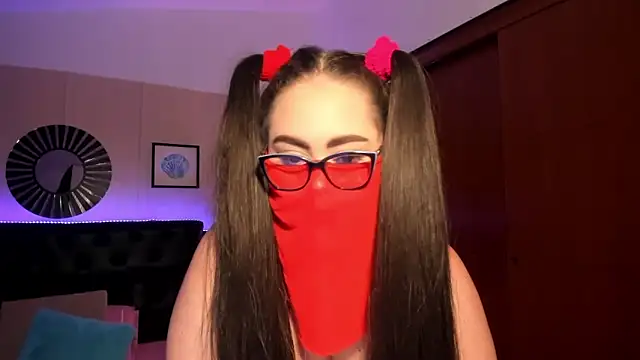 LolaVillalobos 即時 XXX 聊天