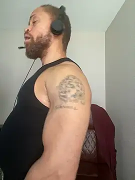 Chatroom XXX en direct de Fathero1time