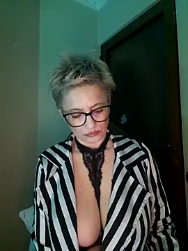 LunaBlaise Chat XXX live