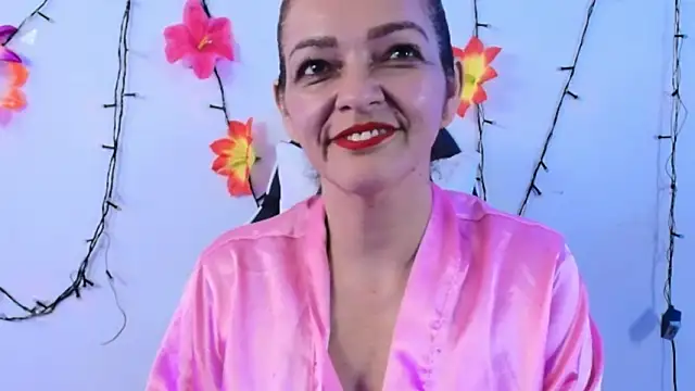 Carol_Miss2 élő XXX-chatje