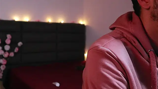 kathieandpovcock1 Live XXX-Chat