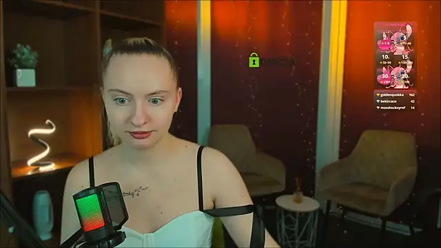 mila_glow1 Webcamshow