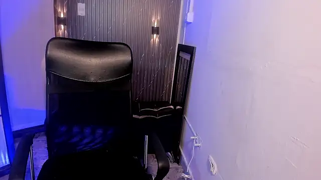 Chat XXX en directo de CharlotteKing8