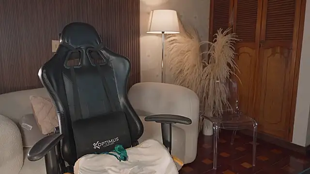 KateOwens live XXX chat