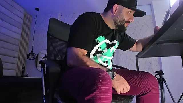 jhon_bear03 Chat XXX in diretta