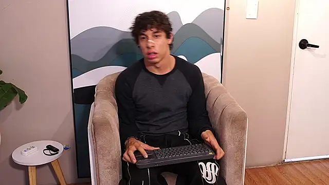 Chris_Evanss' Webcam Show