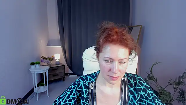 LeticiaRomano Adlı Modelin Canlı XXX Sohbeti