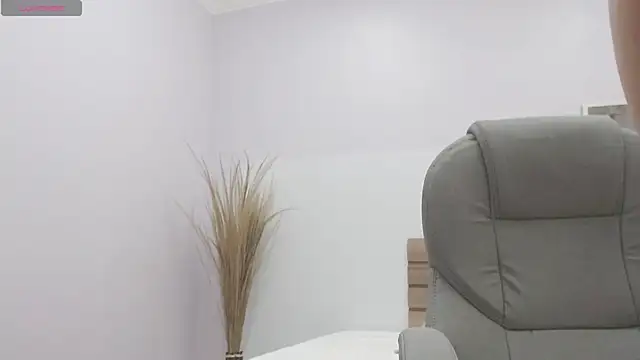 Онлайн чат XXX sophia_hadid