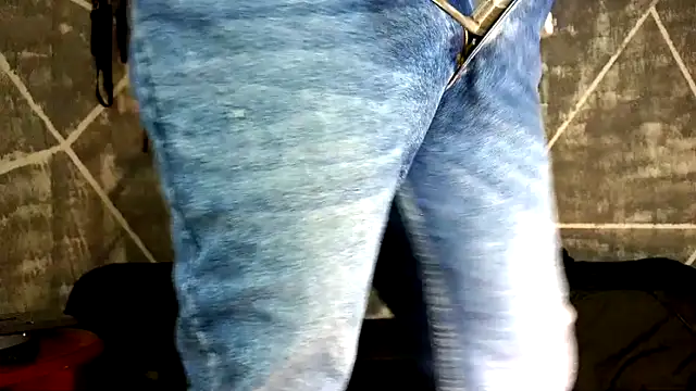 Blackmen1998 Adlı Modelin Canlı XXX Sohbeti