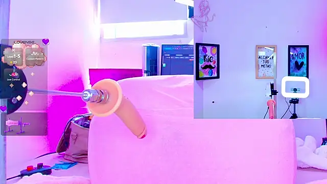 Scarlett-Smile Live XXX-Chat