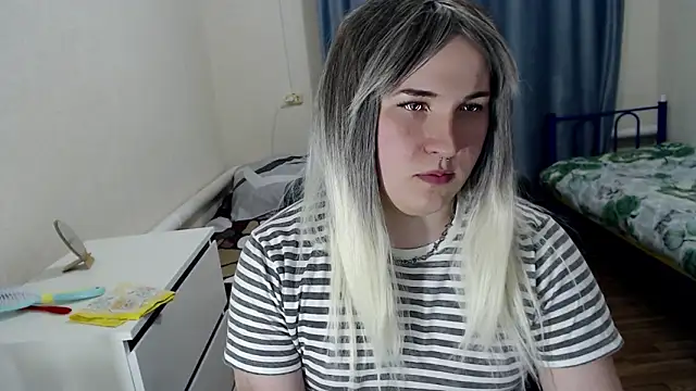 EvaMironn Webbikameraesitys