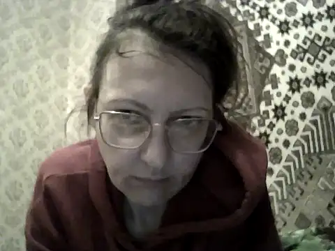 FayInessaKiss' Live XXX Chat