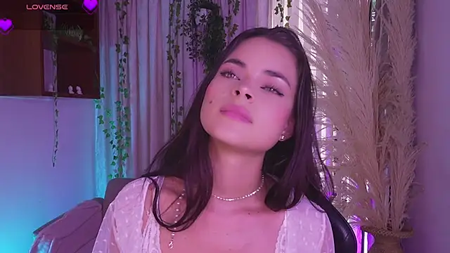 Chatroom XXX en direct de HannaRhodes